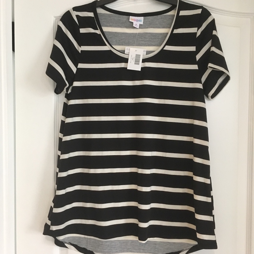 Lularoe Classic T size Medium